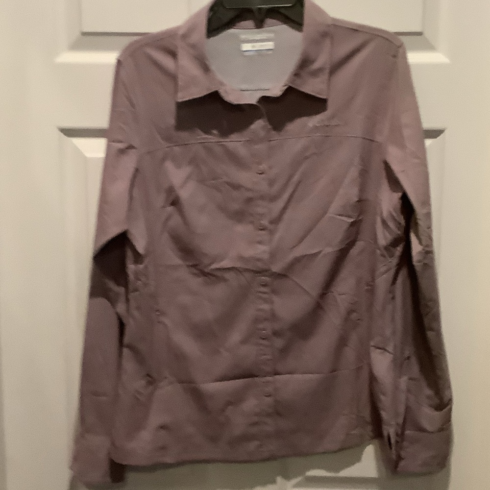 Elegant Mauve Button Down Shirt for Women, Casual But Classy Active Wear